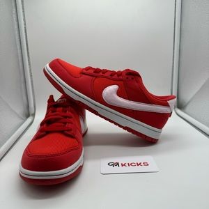 Nike Dunk Low Valentines Day (GS) - Size 7Y/8.5W